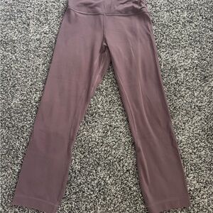 Lululemon Align High-Rise Crop 21” in a mauve tone with crossover waistband